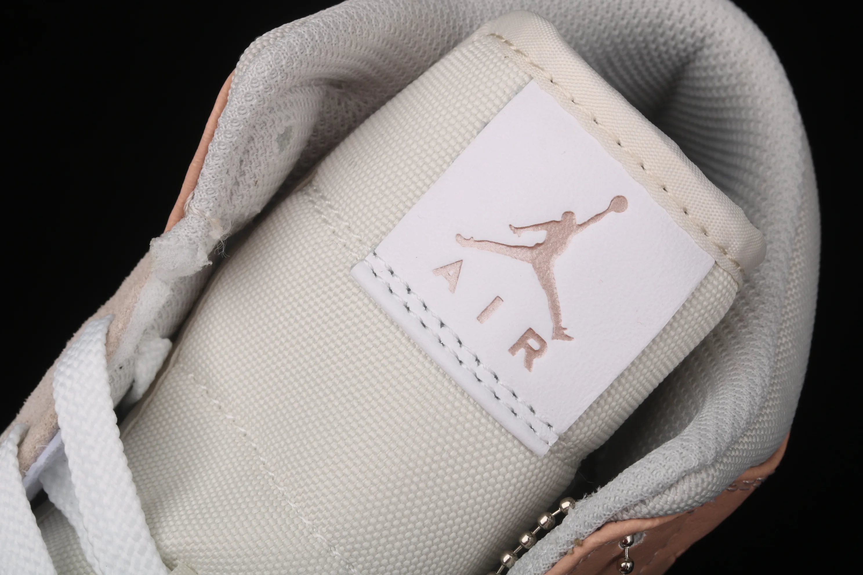 All categories Air Jordan Jordan series basketball shoes Air Jordan 1 Mid Air Jordan 1 Mid AJ1 Joe 1 Khaki Milan light gray beige stitching milky white mid-top CV3044-100